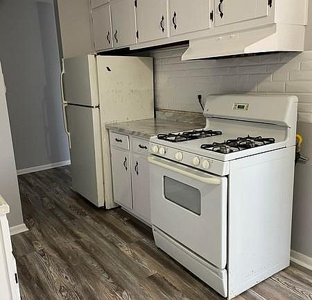 3rd image of 7134 Cedar Ave S #5