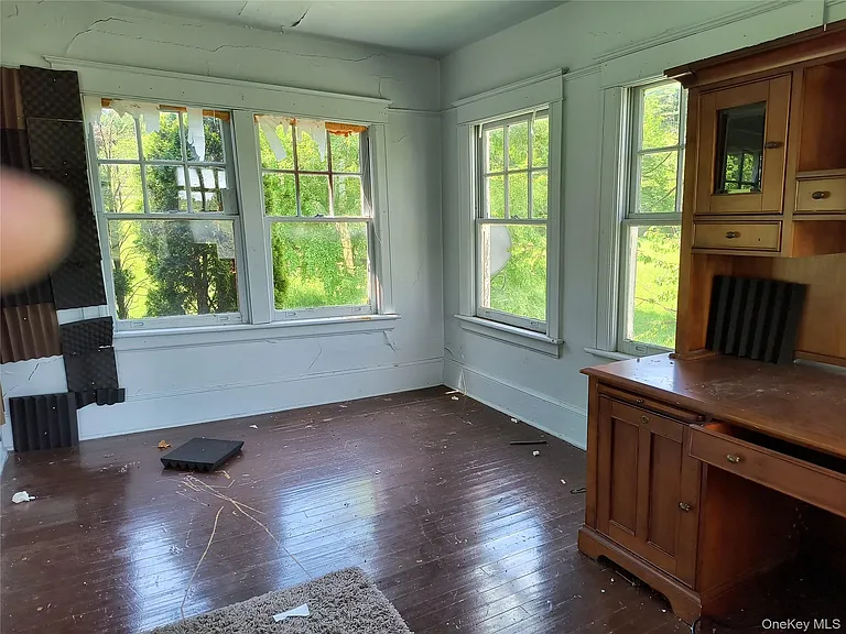 210 Manchester Rd — Photo 13