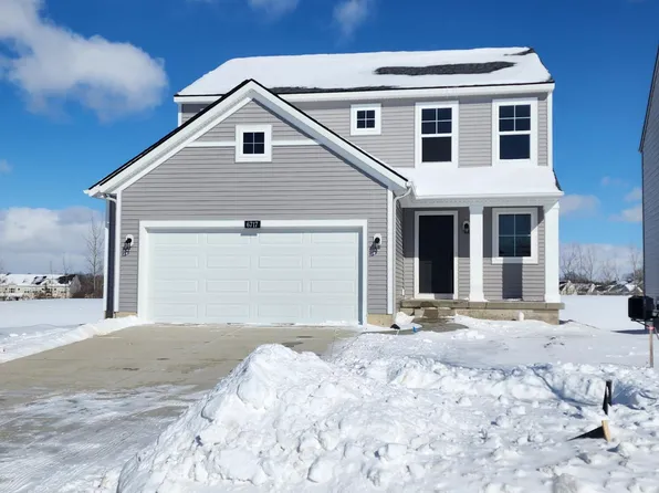 6717 Castleton Dr, Grand Ledge, MI 48837