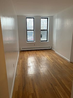5th image of 398 Marion St APT 1