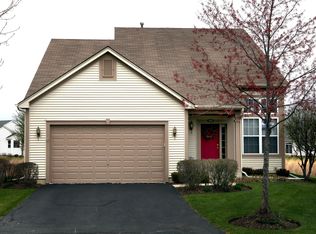 2261 Wilshire Ct, Grayslake, IL 60030