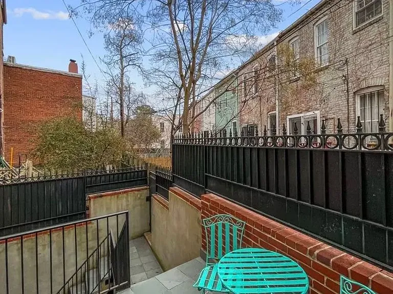 611 Maryland Ave NE — Photo 27