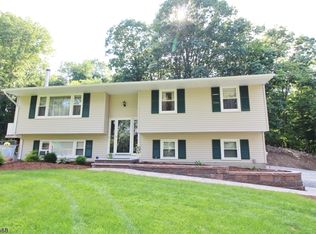 74 Barkers Mill Rd, Hackettstown, NJ 07840