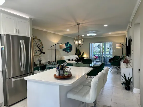2721 Garden Dr N APT 105, Lake Worth, FL 33461