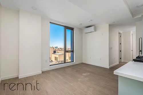 33 Little Nassau St Photo 1