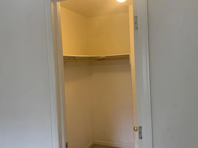 824 Red Valley Dr — Photo 12