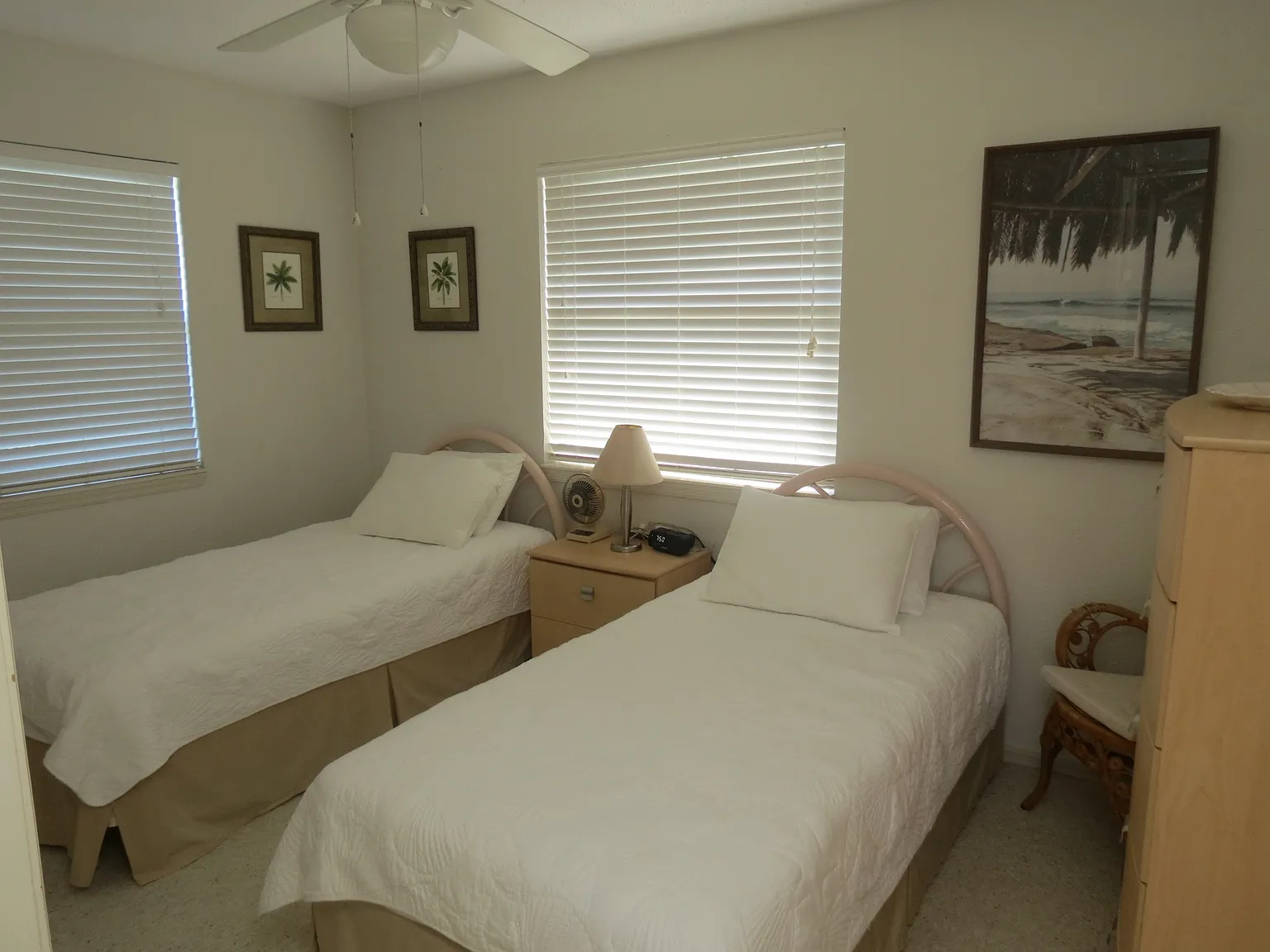 205 B Cardinal Drive - 1 — Photo 2