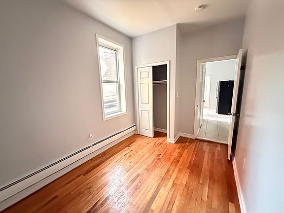 3rd image of 810 West St #2E