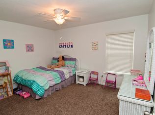 560 Remington Forest Dr, Saint Johns, FL 32259
