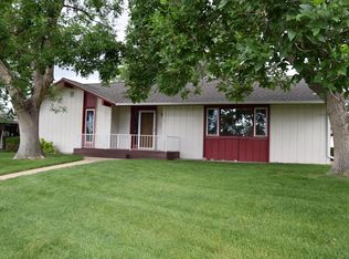 24 Douglas Dr N, Broomfield, CO 80020