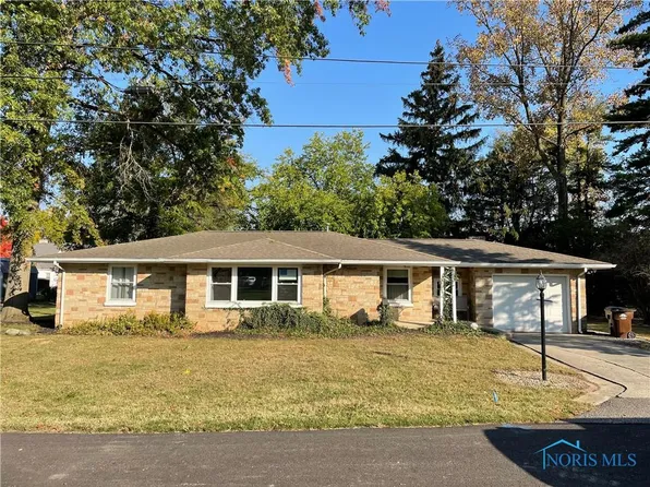 95 Biede Pl, Defiance, OH 43512