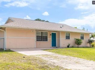 1495 12th St SW, Vero Beach, FL 32962