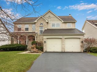823 Adderly Ln, Gurnee, IL