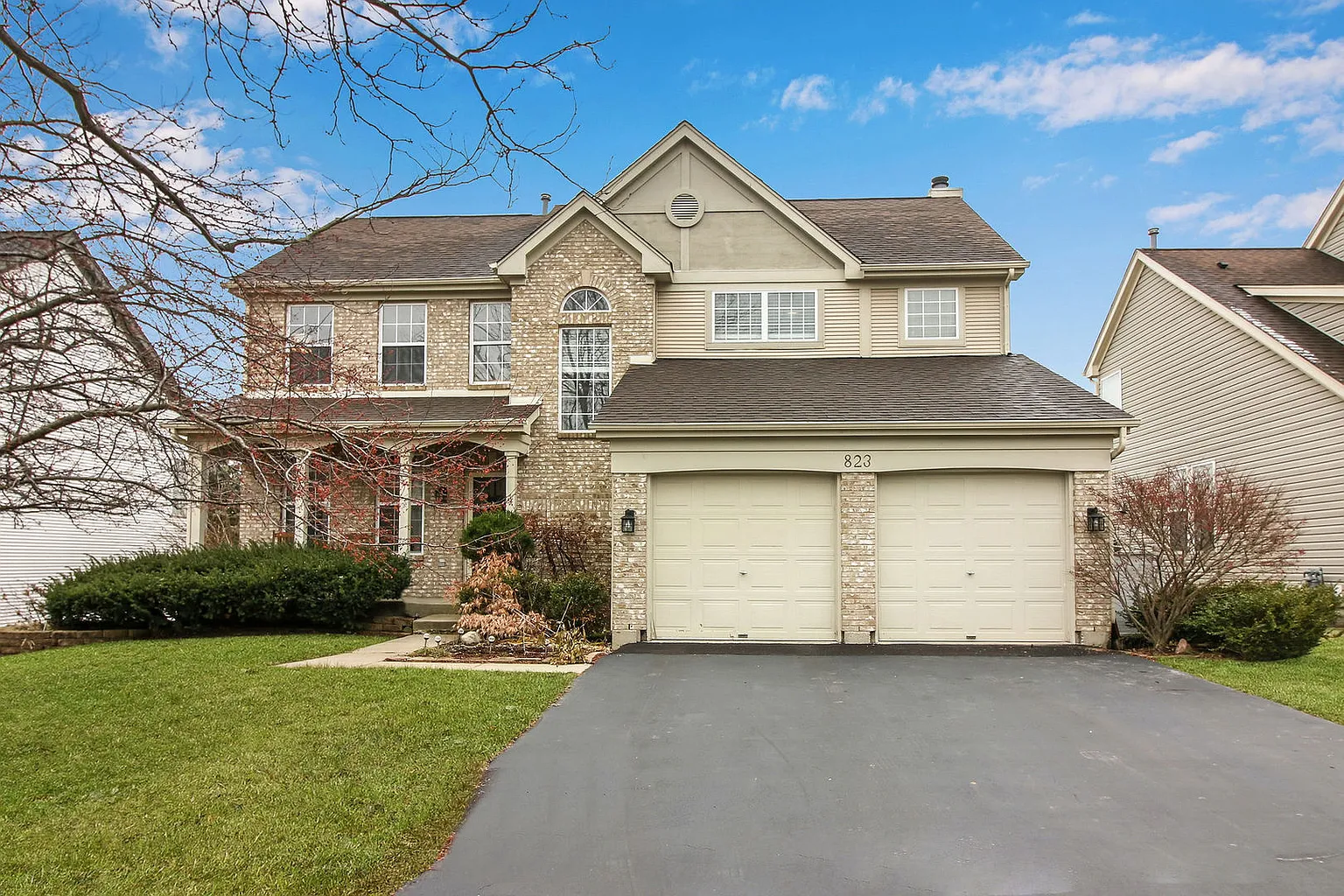 823 Adderly Ln photo 1