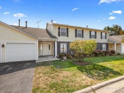 327 Newport Ln APT B2, Bartlett, IL, 60103