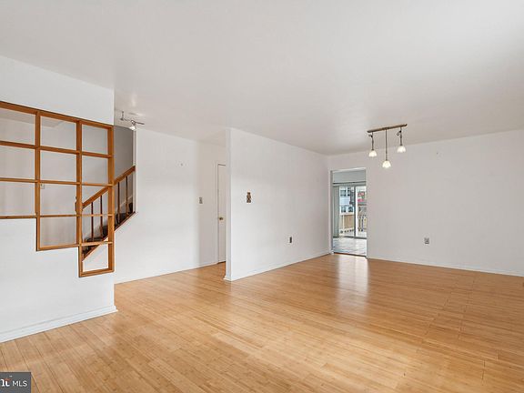 2nd image of 5515 Lakewhite Ct