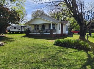 1529 W Madison Ave, Athens, TN 37303