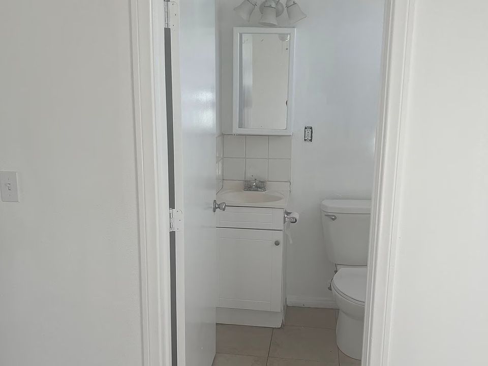 1st image of 159 W Park Ave