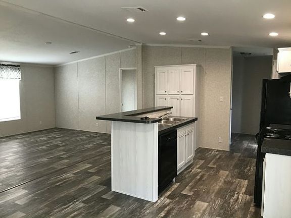 3rd image of 105 NW 48th Ct #424