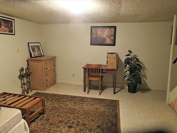 5th image of 41 N Lakewood Gardens Ln