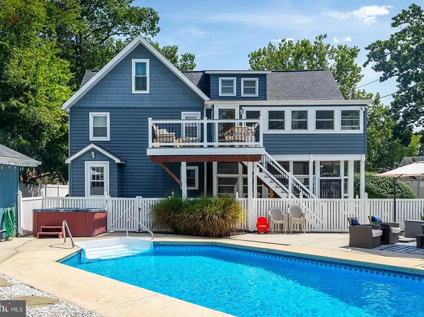 1105 Philadelphia Ave, National Park, NJ 08063