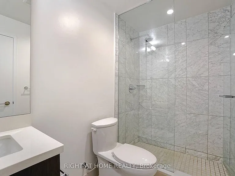 120 Bayview Ave #N821 — Photo 43
