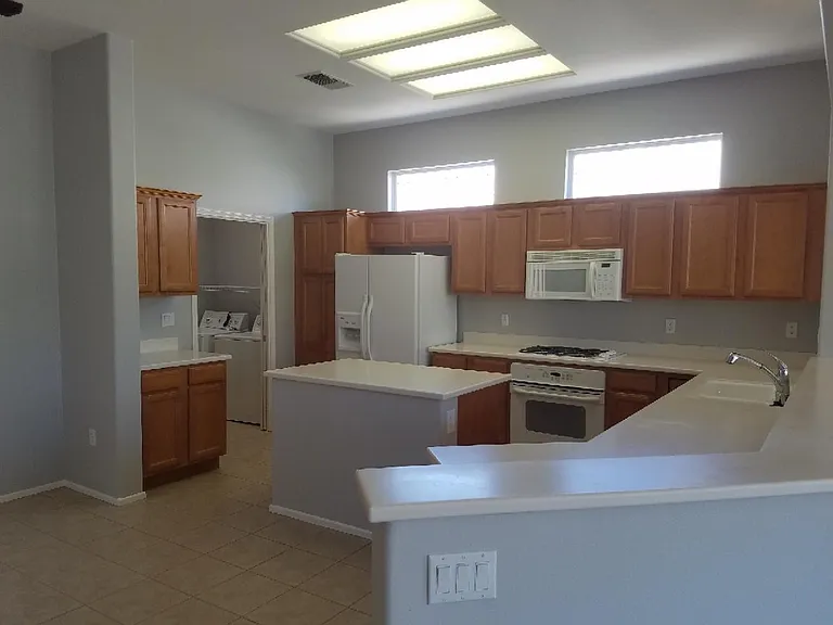 78715 Yellen Dr — Photo 1