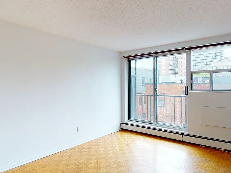 335 Maclaren St — Photo 25