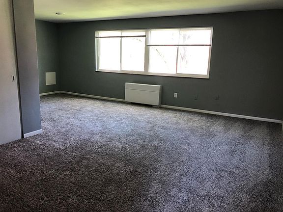 4th image of 2720 Harrison Ave