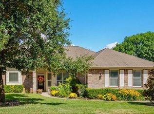7090 Shadow Lake Dr, Willis, TX 77318