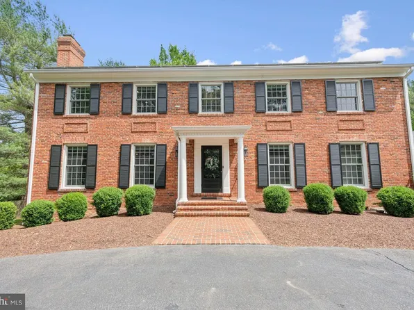 11013 Homeplace Ln, Potomac, MD 20854