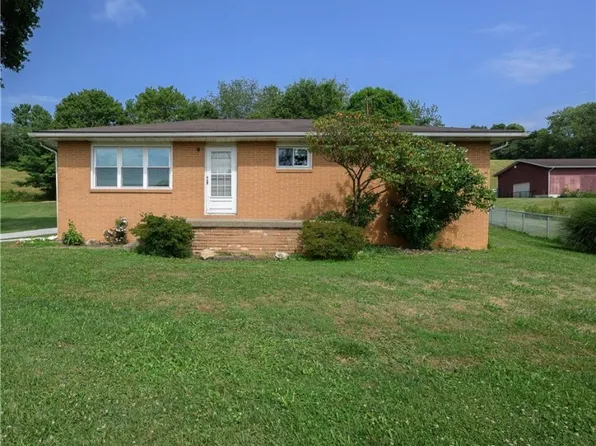 9559 State Route 250 SE, Dennison, OH 44621