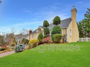 19 Colgate Rd, Great Neck, NY 11023