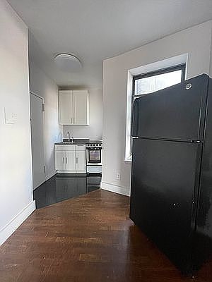 2nd image of 50 Eldridge St #7
