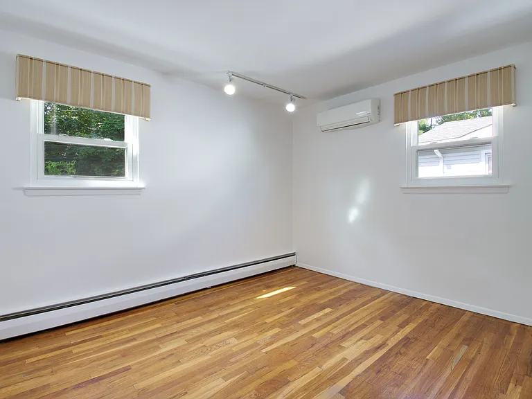 15 Jean Pl — Photo 15