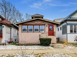 5227 W Belle Plaine Ave, Chicago, IL 60641