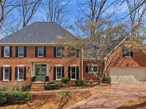 5 Downshire Cir, Decatur, GA 30033