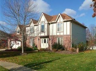 17660 Plymouth Row, Strongsville, OH