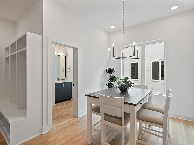 183 Moreland Ave SE #204 — Photo 6