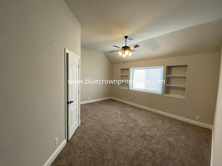 5211 Pentridge Dr — Photo 13