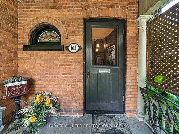 4th image of 102 Clapperton St