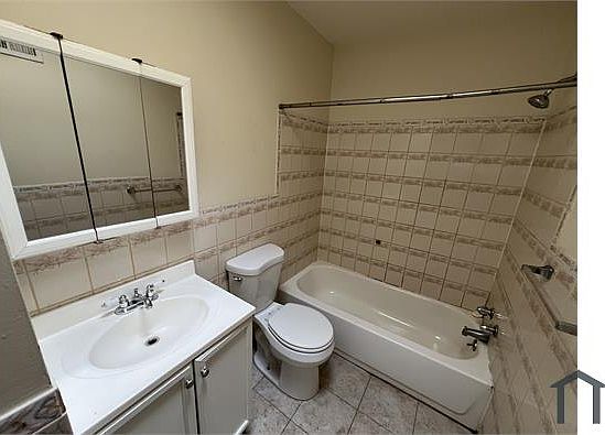 4th image of 2238 N 12th St #2