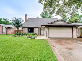 13623 Greywood Dr, Sugar Land, TX 77498