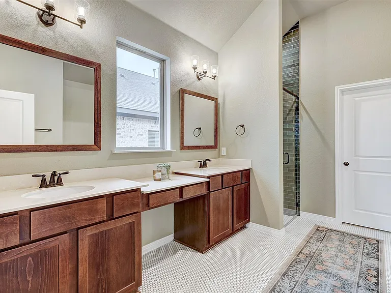 1117 Spring Gulch Ln — Photo 23