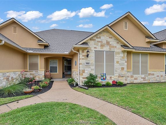 2nd image of 3804 Blackhawk Ln