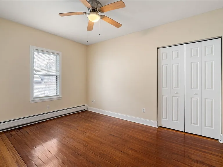 25-27 Lafayette St #1 — Photo 15