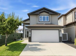 114 Woodhill Ln, Fort Saskatchewan, AB T8L 0L8
