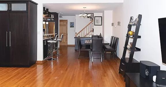 4th image of 2319 E 13th St #3B
