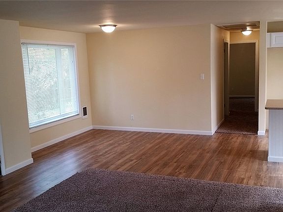 3rd image of 6450 Fairlawn Dr SW