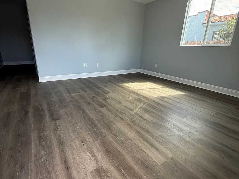1729 W 84th Pl — Photo 15